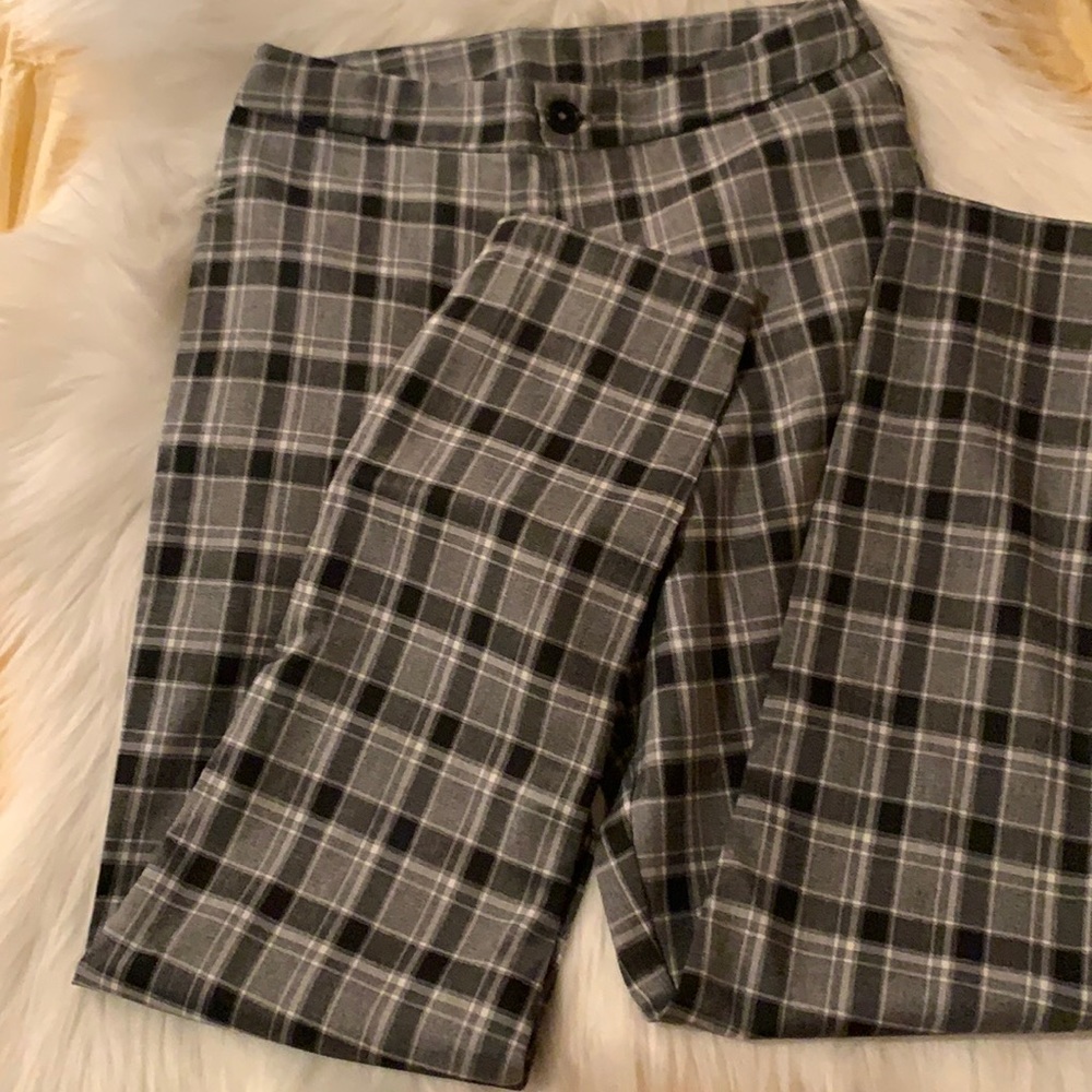 Sky and Sparrow Pans